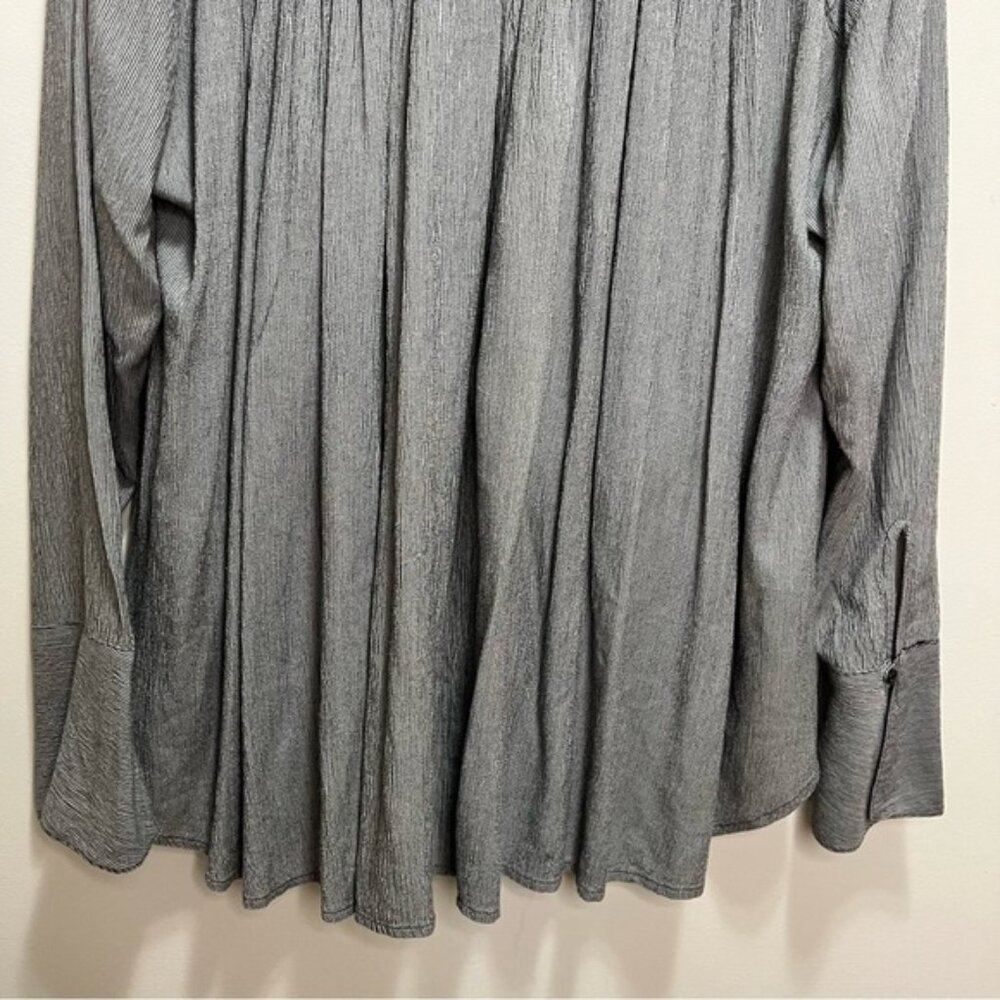 Free People Magic Breeze Shirt Size XS Oversized - Picture 9 of 12